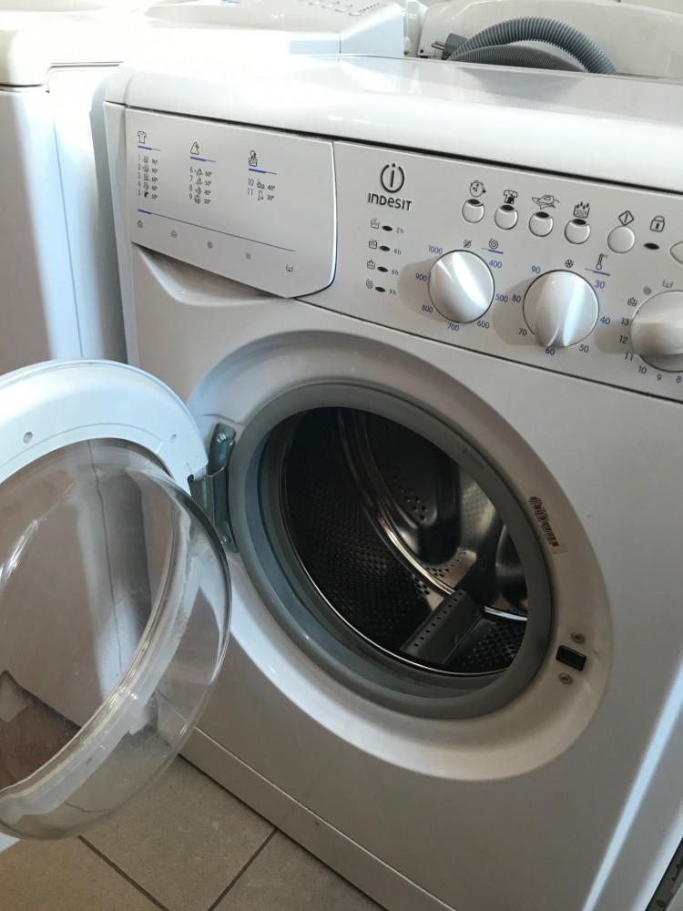 Стиральная машина indesit wisl105