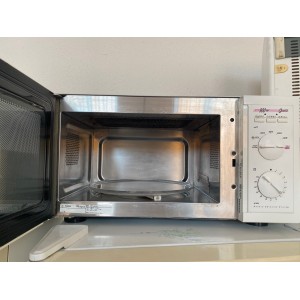 Használt Philips-Whirlpool M606 mikrohullámú sütő [H6100] 