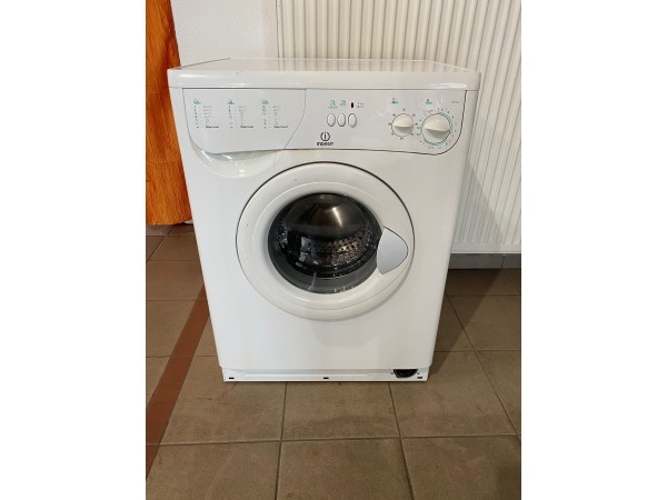 Használt Indesit WP100 elöltöltős mosógép [H7808] 