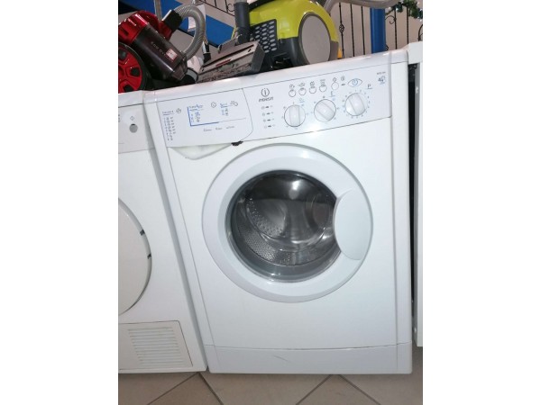 Használt Indesit WIDL106 mosó-szárítógép [H10495] 